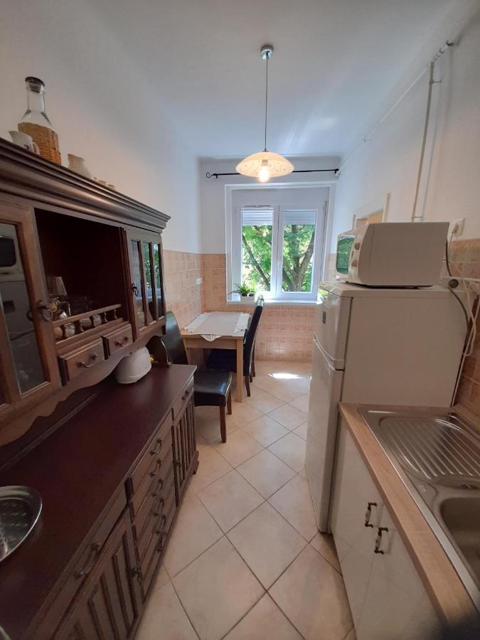 Zöld Sziget Apartmanlakás Eger Esterno foto