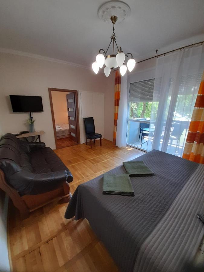 Zöld Sziget Apartmanlakás Eger Esterno foto