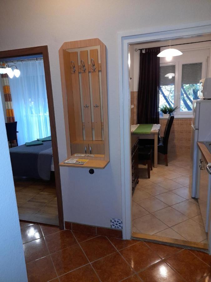Zöld Sziget Apartmanlakás Eger Esterno foto